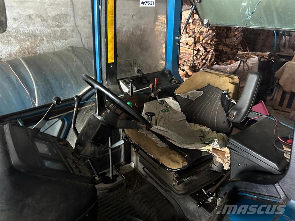 Ford 6810 الجرارات