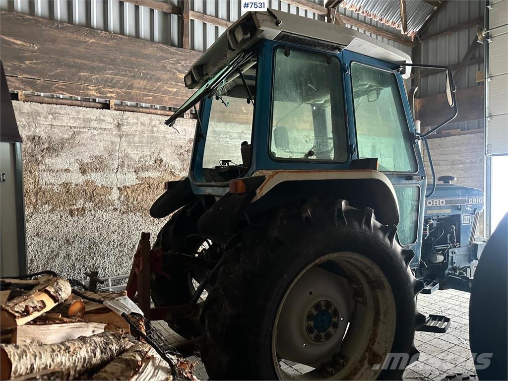 Ford 6810 الجرارات