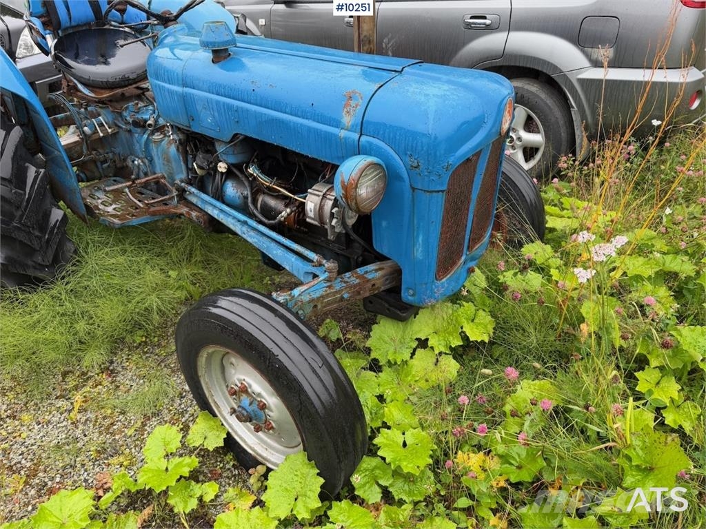 Ford Dexta Traktorit