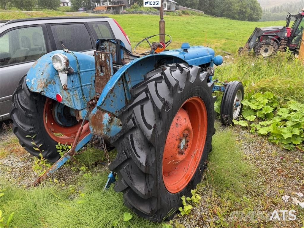 Ford Dexta Traktorit