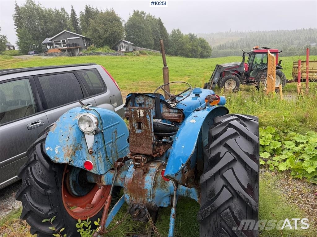 Ford Dexta Traktorit