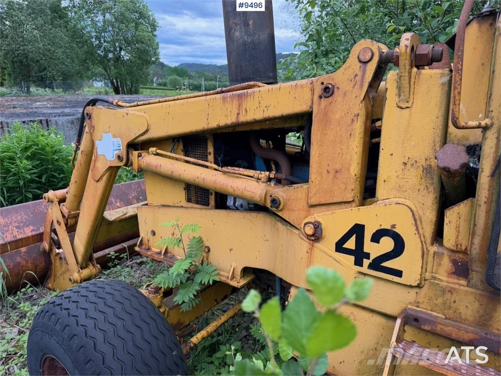 Ford HL42 traktorgraver الجرارات