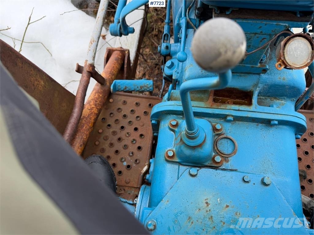 Ford Major Super Dexta Traktorgraver الجرارات