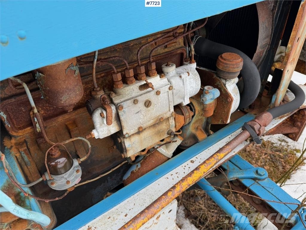 Ford Major Super Dexta Traktorgraver الجرارات