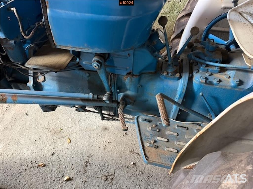 Fordson super dexta Traktory