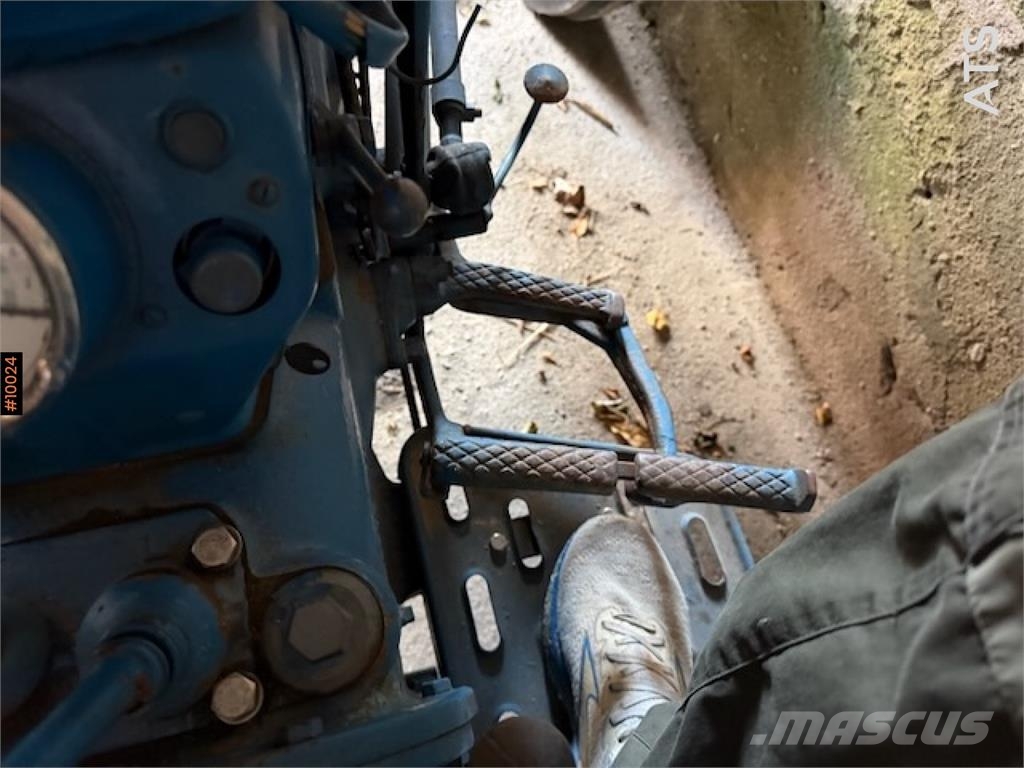 Fordson super dexta Traktory