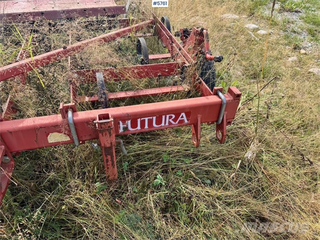 Futura Harv Andre Jordforbedrings maskiner og ekstrautstyr
