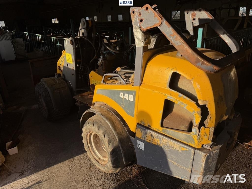 Gehl AL440 Pale gommate