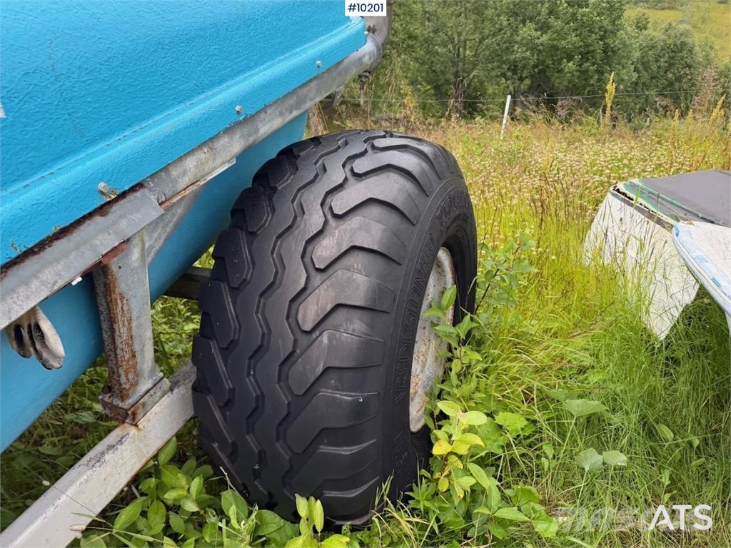 Gjødselvogn Gjødselsvogn. Mechanické sejačky