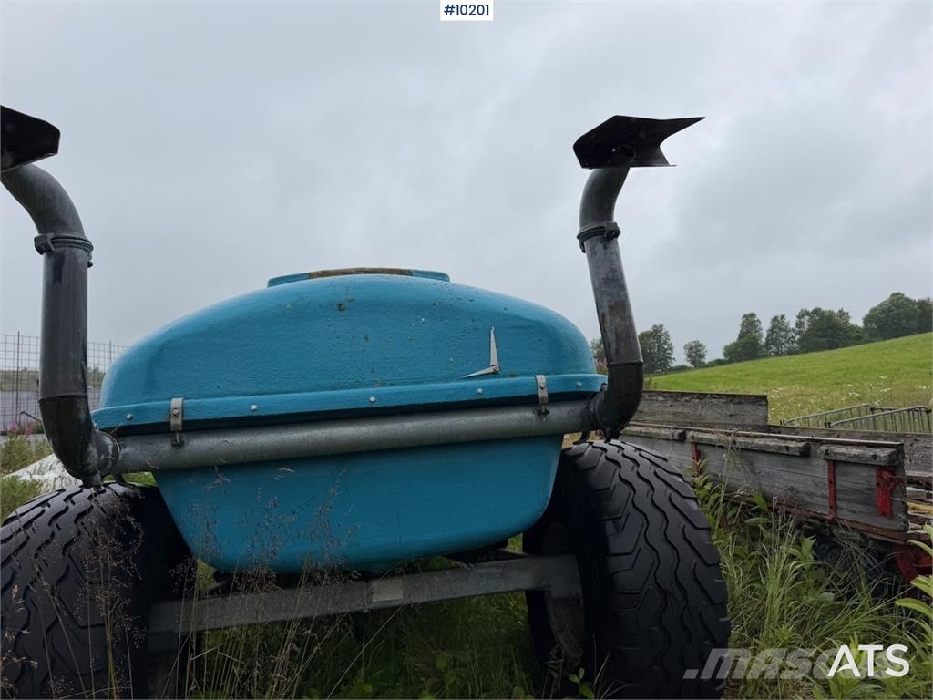 Gjødselvogn Gjødselsvogn. Mechanické sejačky