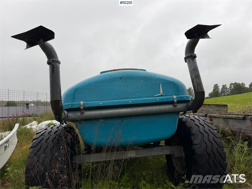 Gjødselvogn Gjødselsvogn. Mechanické sejačky