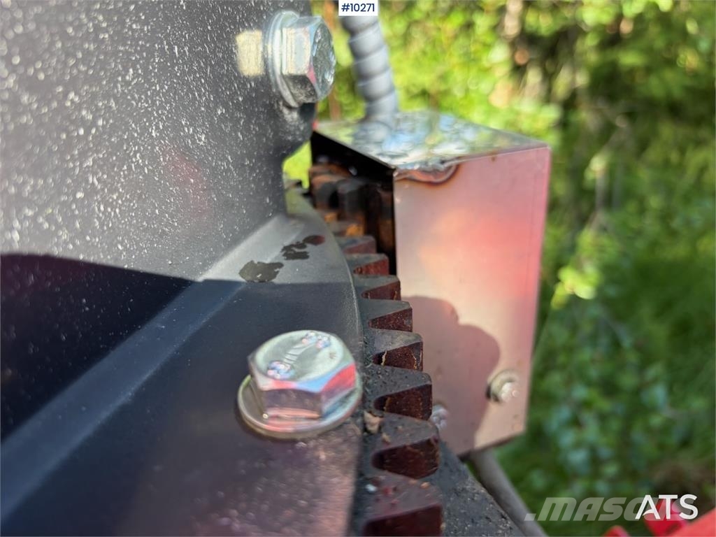 Globus GSF 245-2 Snežne daske i plugovi