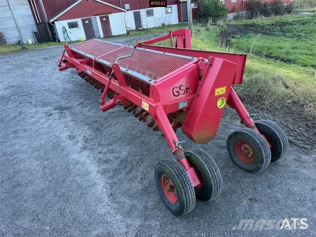 Globus GSR 87400 Steinrive ماكينات وملحقات زراعة أخرى