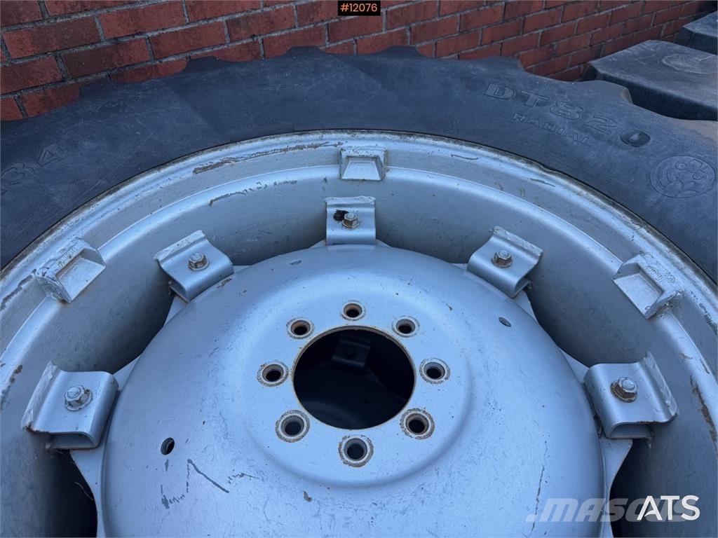 Goodyear 440/65 R24 og 540/65 R34 مكونات أخرى