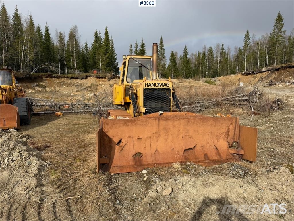 Hanomag K12DE bulldoser بلدوزرات مجنزرة