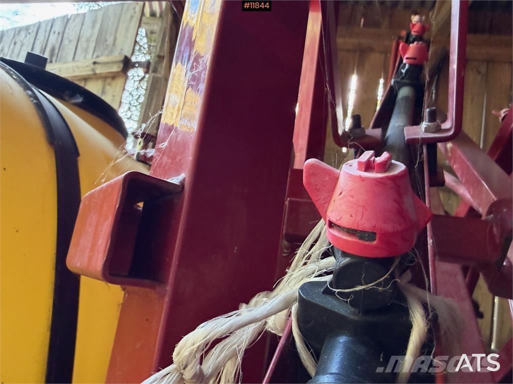 Hardi 1302-NK-600-BK/3-10SB الرشاشات