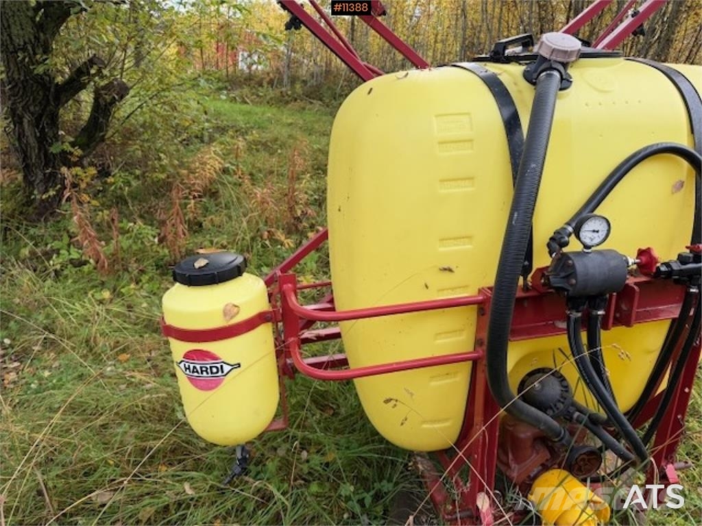 Hardi 600 liter åkersprøyte Vučene prskalice