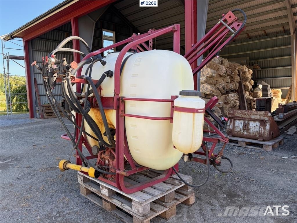 Hardi 800 liters tank Tractoare agricole sprayers