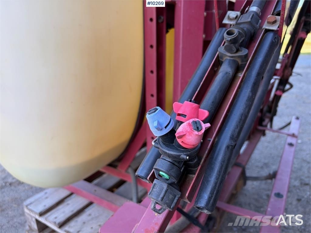 Hardi 800 liters tank Tractoare agricole sprayers