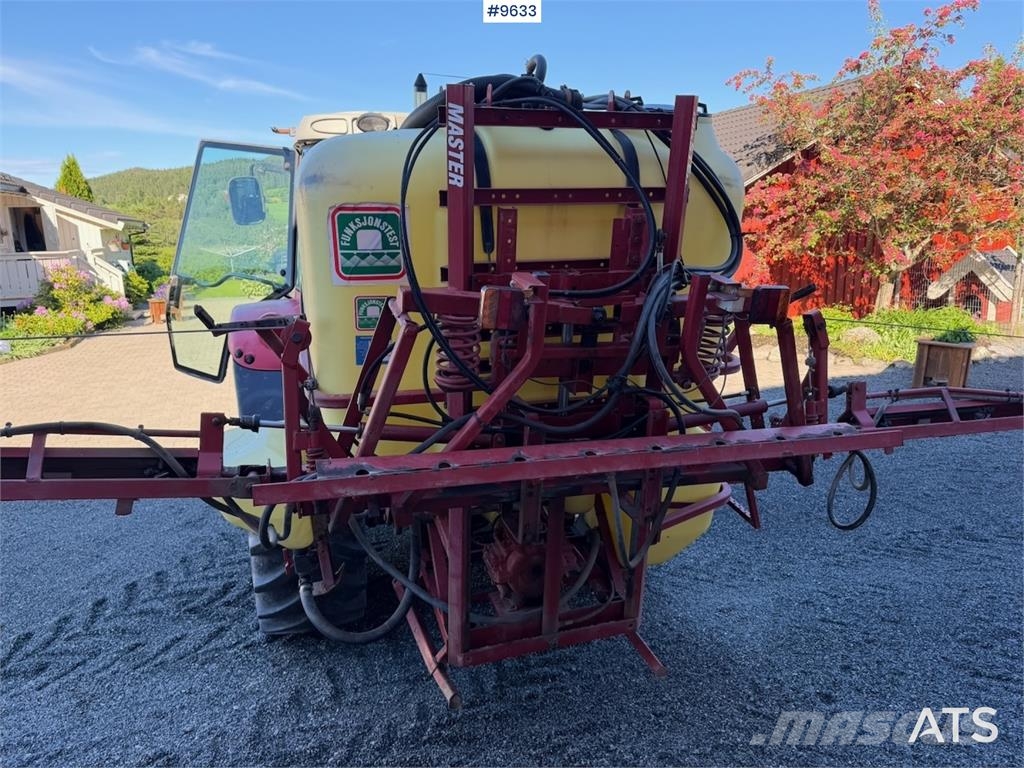 Hardi Master Pro 1000L Ρυμουλκούμενα ψεκαστικά