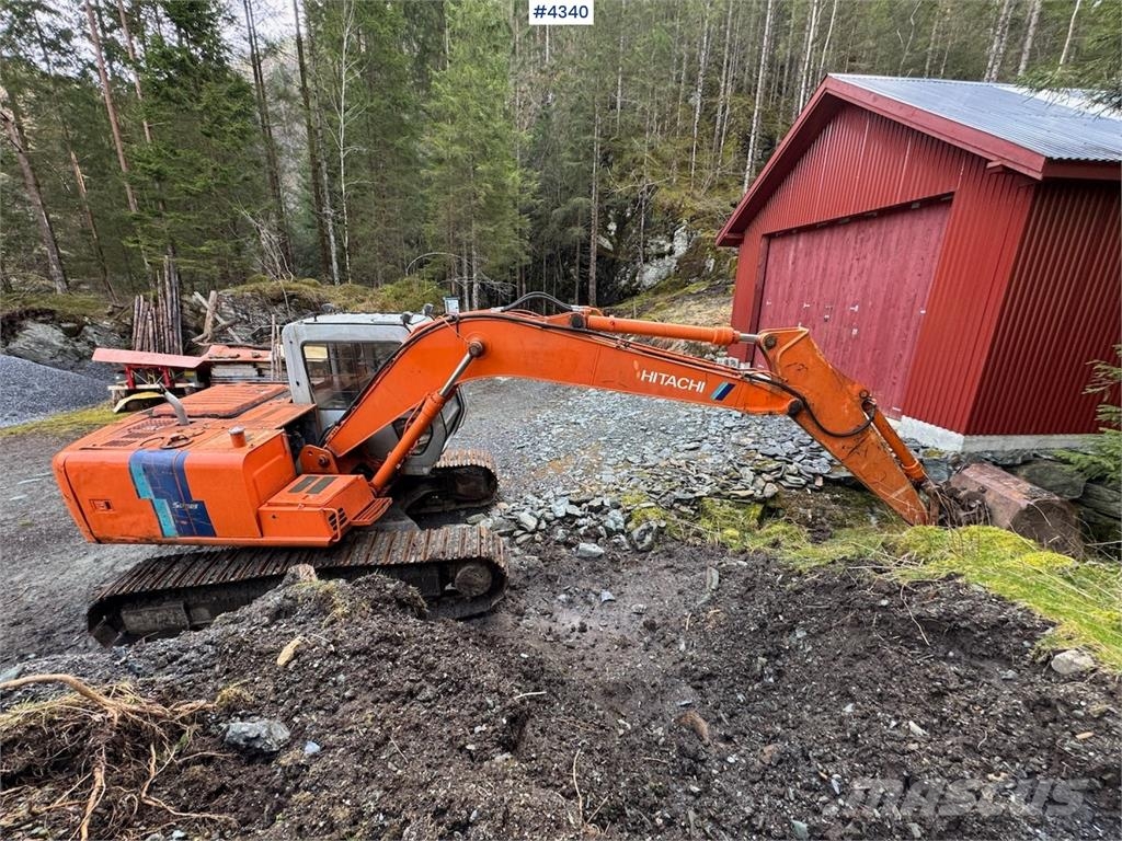 Hitachi EX120-2 حفارات زحافة