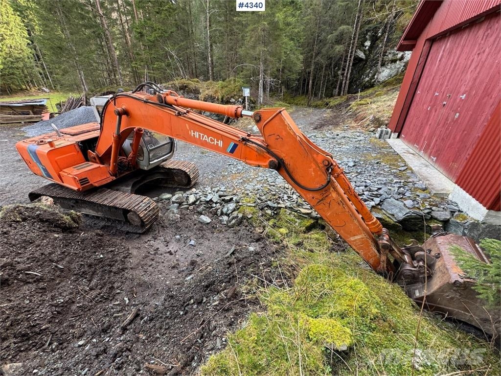 Hitachi EX120-2 حفارات زحافة