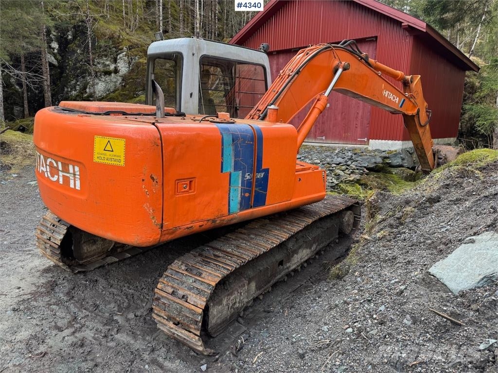Hitachi EX120-2 حفارات زحافة