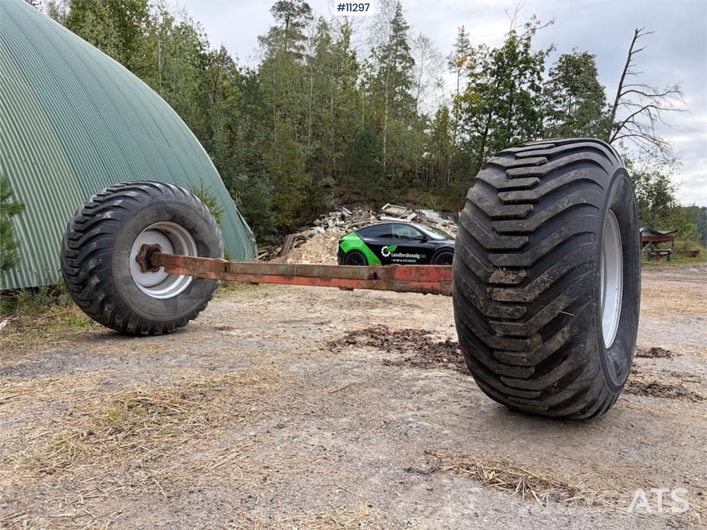 Hjulaksel med dekk 2 stk dekk med felg Andere Zubehörteile