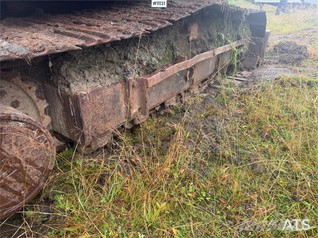 Hymax 840 Kāpurķēžu ekskavatori