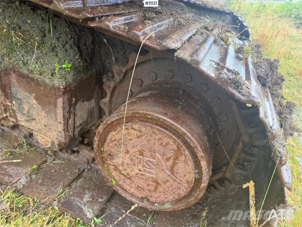 Hymax 840 Kāpurķēžu ekskavatori