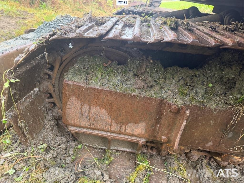 Hymax 840 Kāpurķēžu ekskavatori