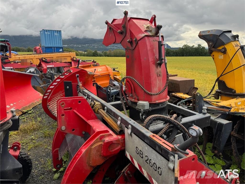 Igland SB 2690 Snow blades and plows