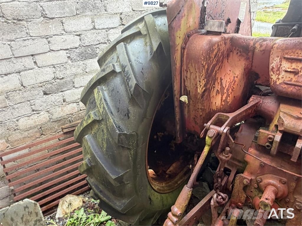 International 374 Trattori