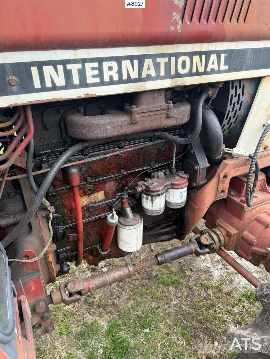 International 584 Traktorit