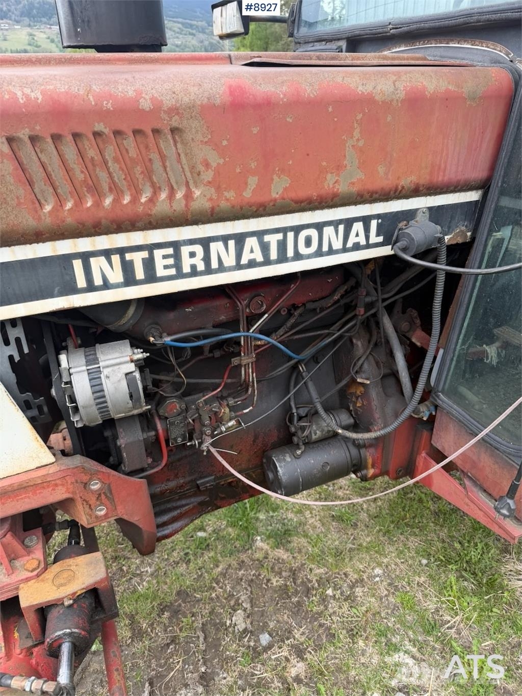International 584 Traktorit