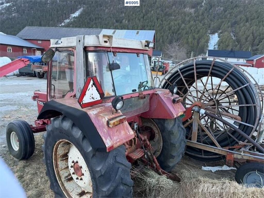 International 844/955 XL Traktörler