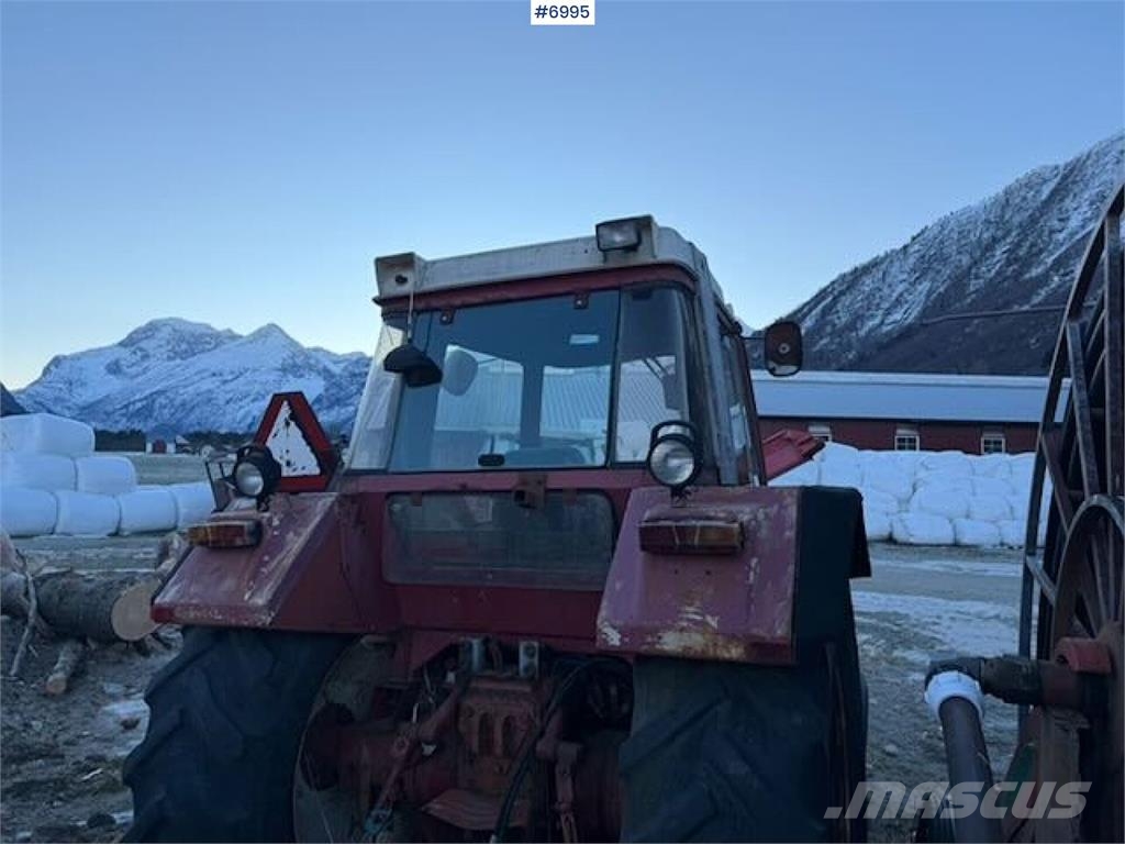 International 844/955 XL Traktörler