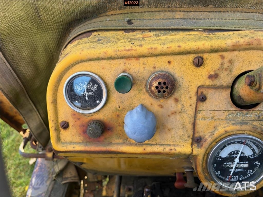 International Harvester 276 Трактори