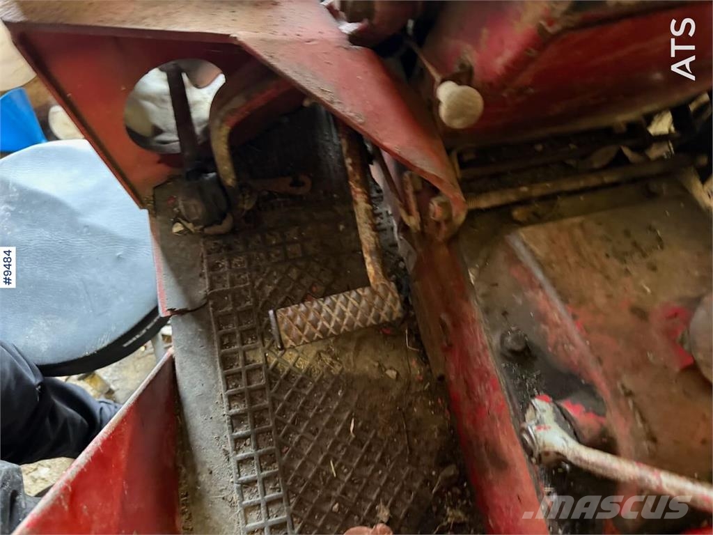 International Harvester 444 Tratores Agrícolas usados