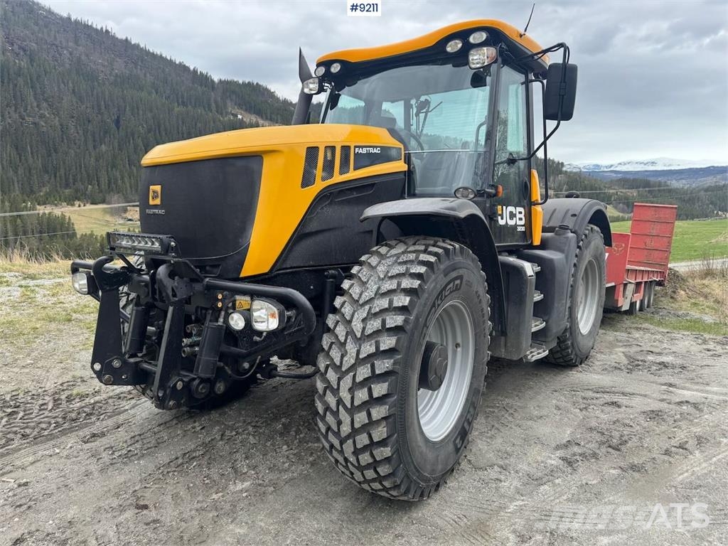 JCB Fastrac 3230 Traktorit