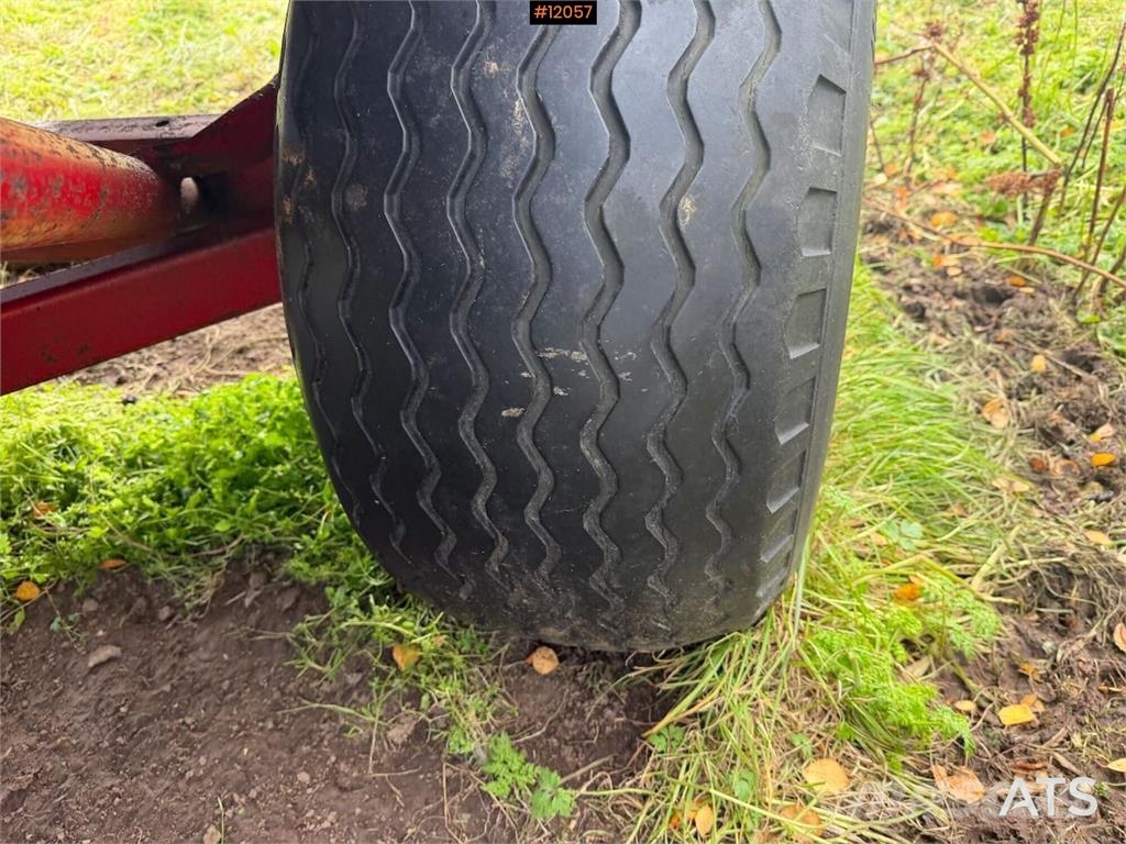 JF AV 4900 معدات أخرى للحصاد