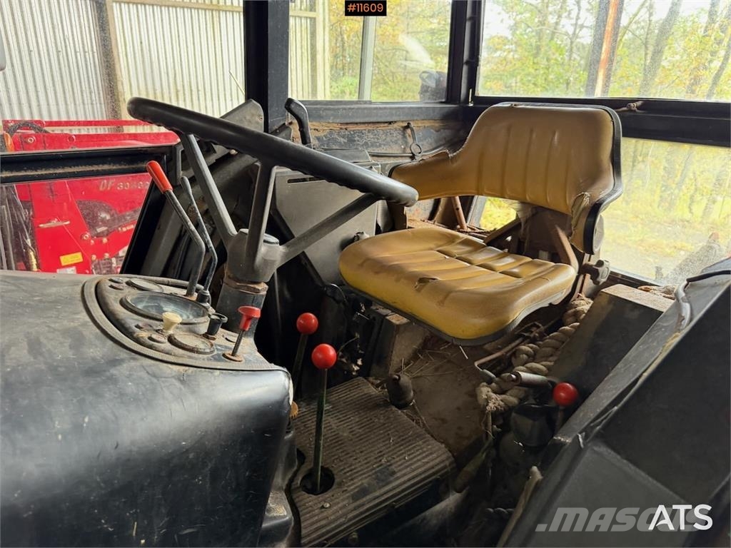 John Deere 1630 Traktori