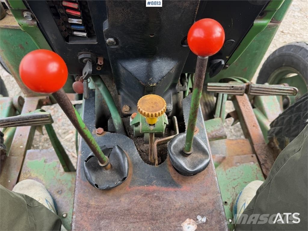 John Deere 1630 Трактори