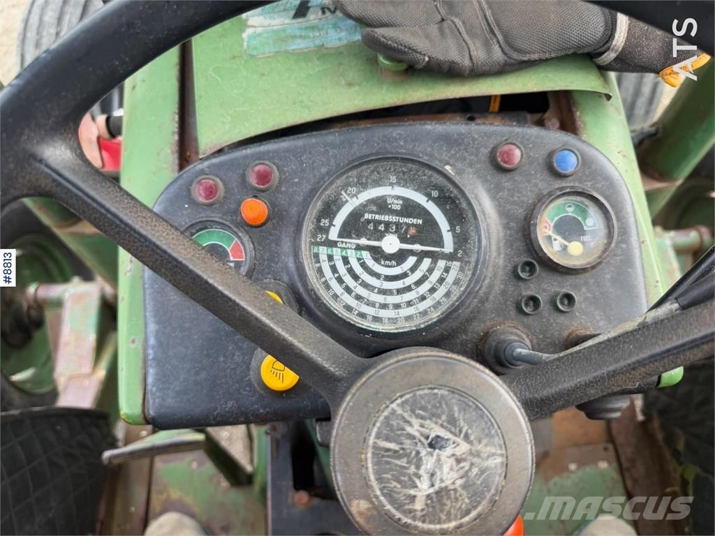 John Deere 1630 Трактори