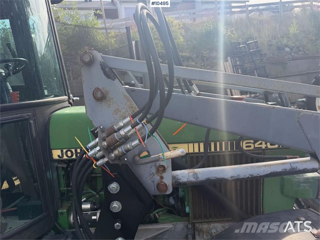 John Deere 1640 الجرارات