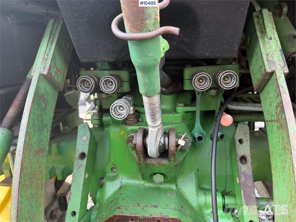 John Deere 1640 الجرارات