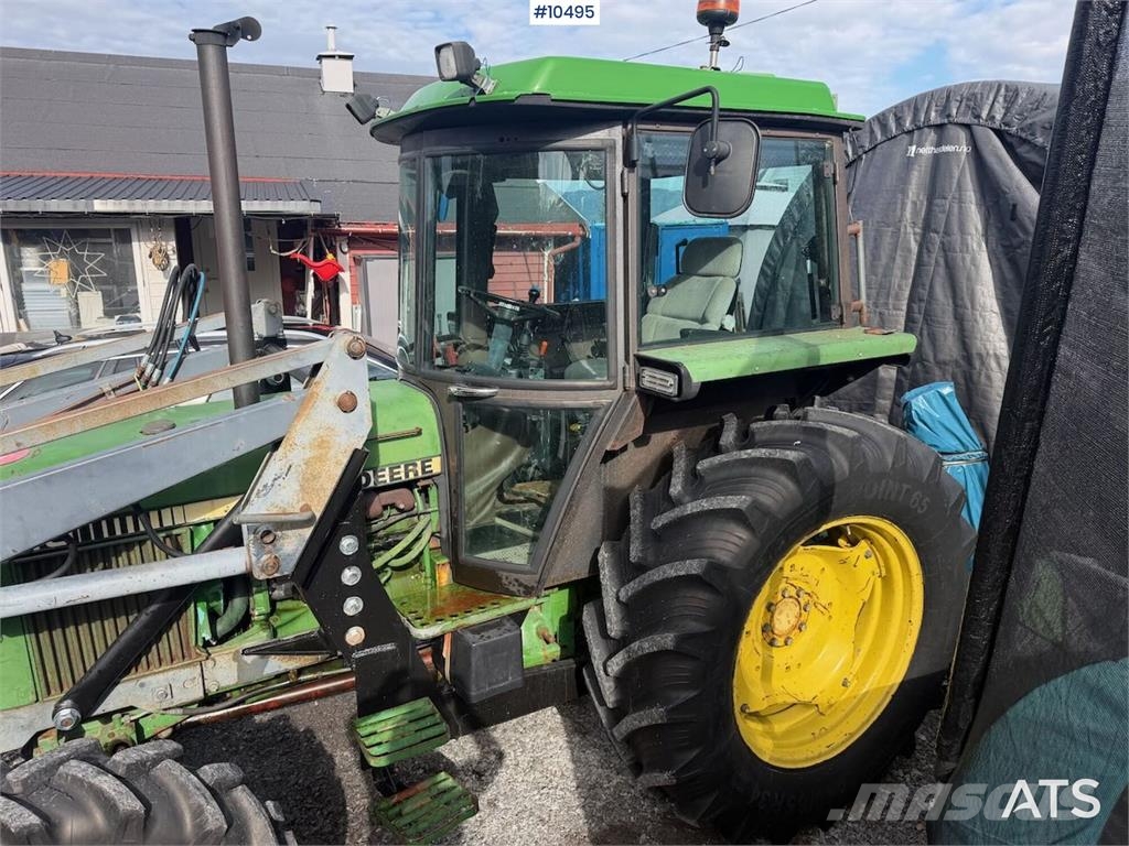 John Deere 1640 الجرارات