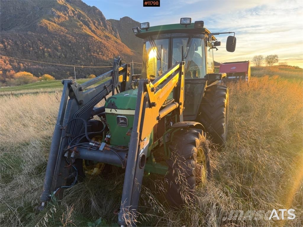 John Deere 1640 الجرارات