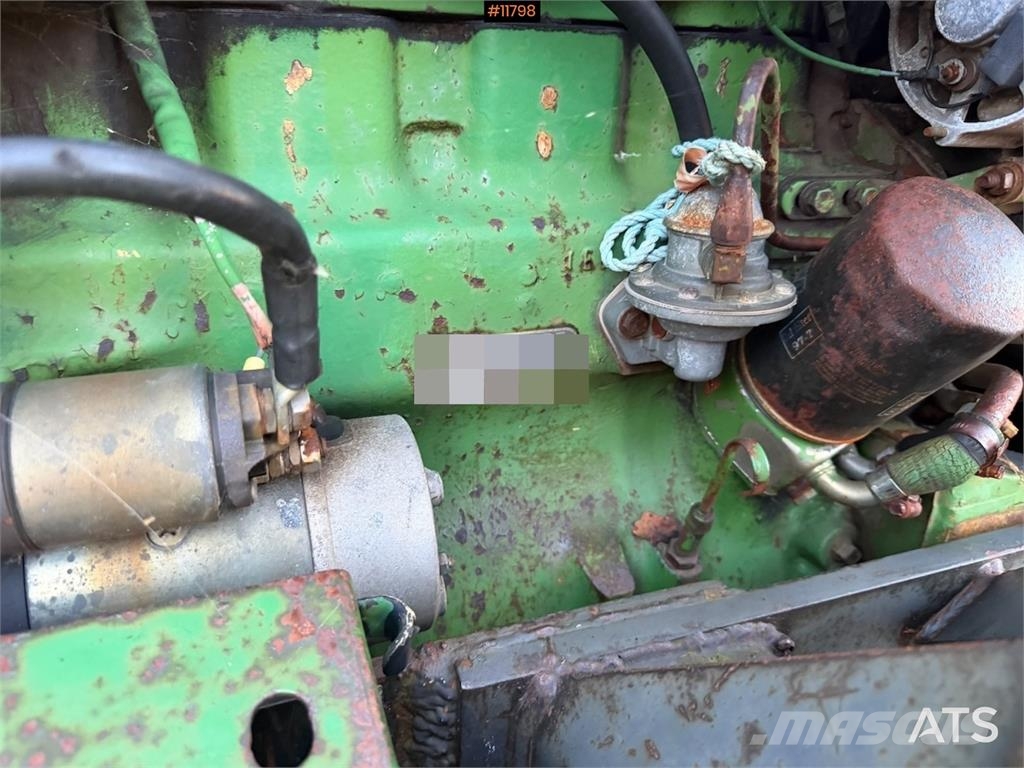 John Deere 1640 الجرارات