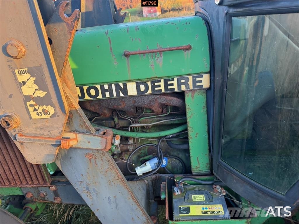 John Deere 1640 الجرارات